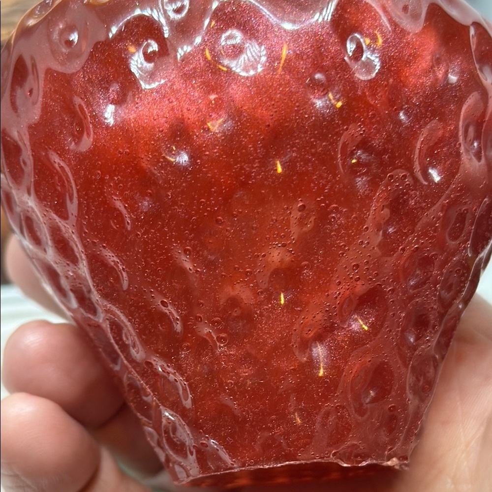 Elegant Red Resin Strawberry Jar - Picture 8 of 12